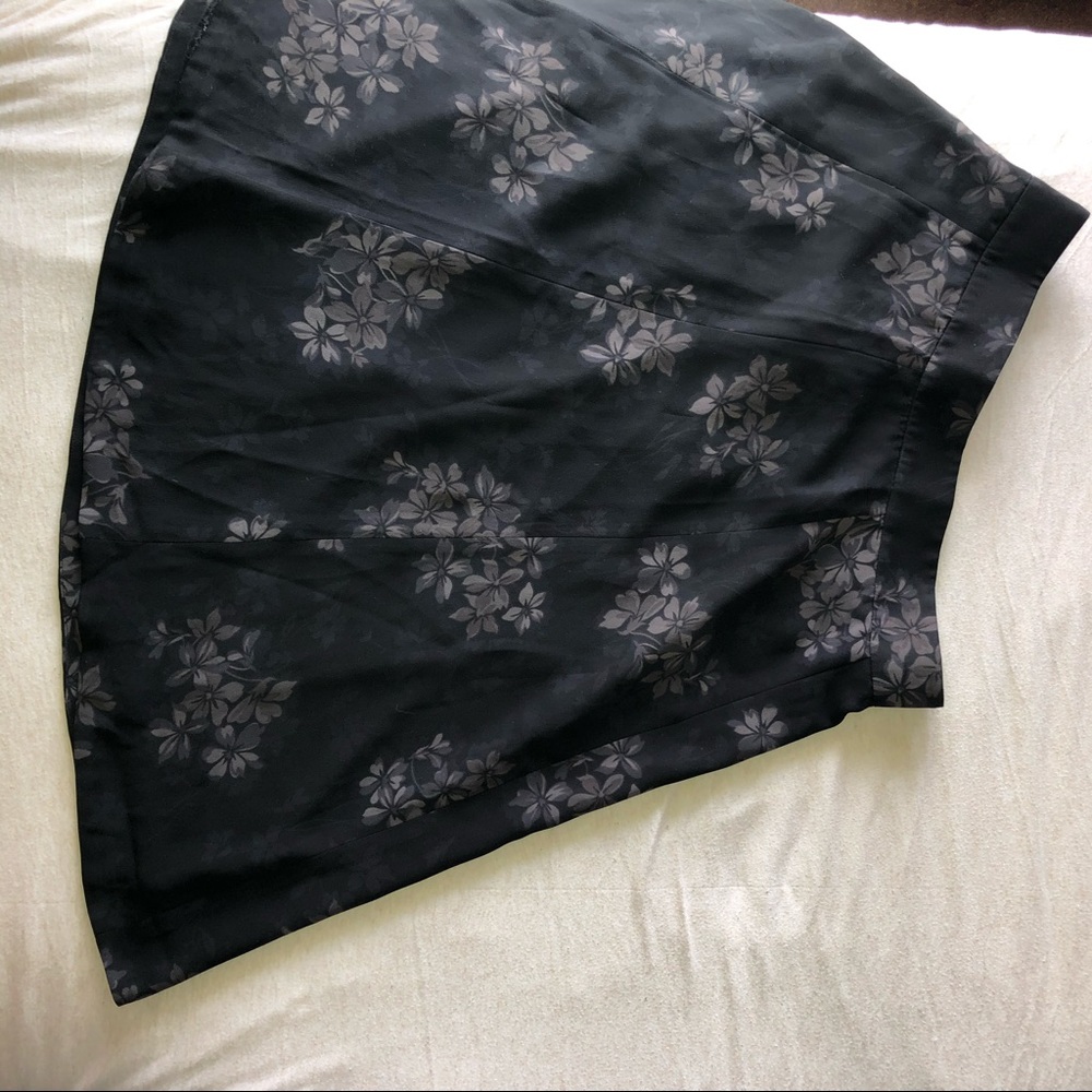 Black  skirt